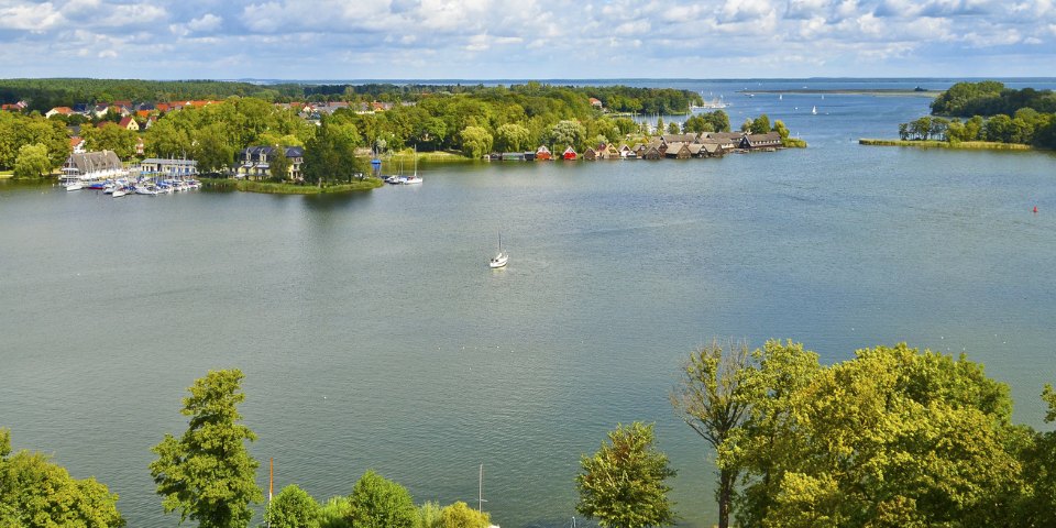 Haus am See kaufen vor der Ostsee, Villa am See kaufen im Seepark Lychen: REBA IMMOBILIEN AG